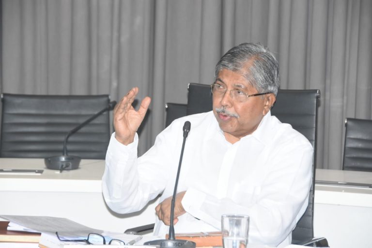 राजकीय आरक्षणासाठी आंदोलन सुरू, तामिळनाडूचे उदाहरण चुकीचे,मराठा समाजाला OBC आरक्षण देणे कायदेशीरदृष्ट्या अशक्य- चंद्रकांत पाटील