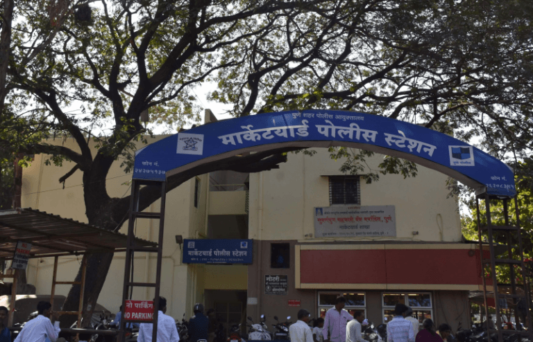 ४५ वर्षीय महिलेला अटक:मार्केटयार्ड पोलीस ठाण्याच्या खालील हॉटेलात रात्री अकरानंतर धिंगाणा घातल्याचा आरोप