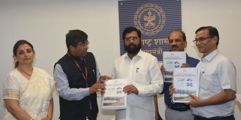 इमारतींसाठी संरक्षणात्मक उपाययोजना सुचविणारा अहवाल तज्ज्ञ समितीकडून मुख्यमंत्र्यांना सादर