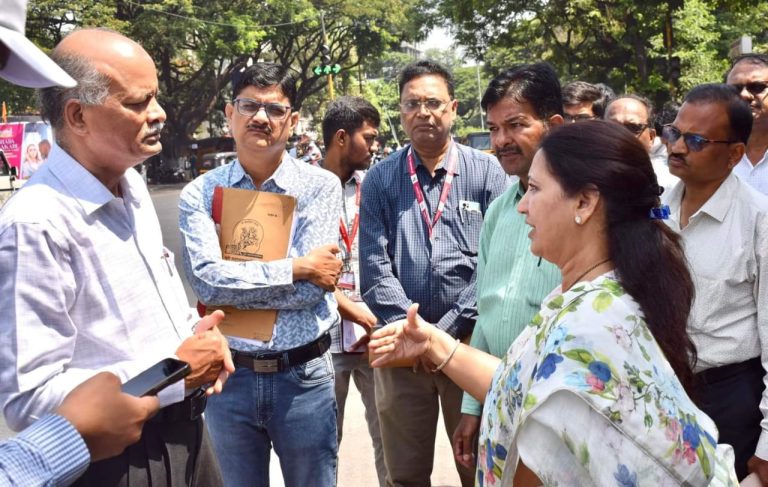 -आमदार माधुरी मिसाळांनी अधिकाऱ्यांना दिली डेडलाईन ..