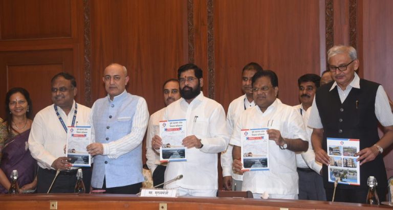 पाच वर्षांतील मेट्रो प्रकल्पासाठीच्या वाढीव अतिरिक्त विकास शुल्क माफ: मुख्यमंत्री एकनाथ शिंदे यांची घोषणा