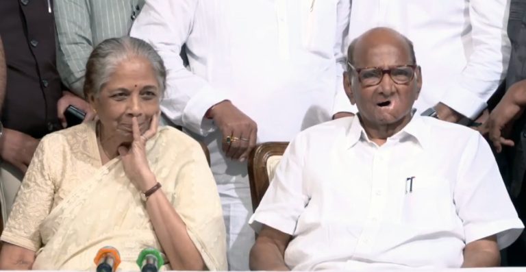 साहेब, यांचं ऐकू नका, निर्णय मागे घेऊ नका, प्रतिभाकाकूंचा पवारांच्या निर्णयाला फुल्ल सपोर्ट