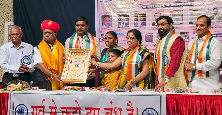 मानवतावादी काव्य क्षितिज अधिक विस्तीर्ण व्हावे-संगीता झिंजुरके