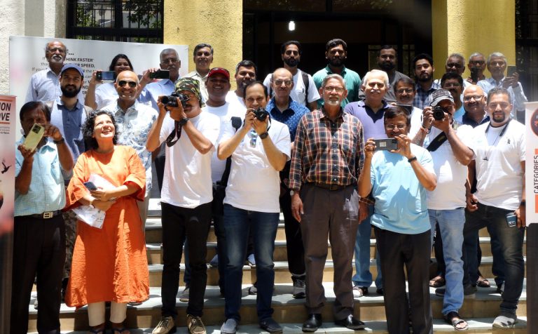 माणसाची प्रगती आणि पर्यावरणाचा संहार यात समतोल हवा-निसर्ग छायाचित्रकार श्रीधर देशपांडे