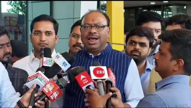 महाराष्ट्र सांभाळता आला नाही, दिल्ली काय सांभाळणार – चंद्रशेखर बावनकुळे