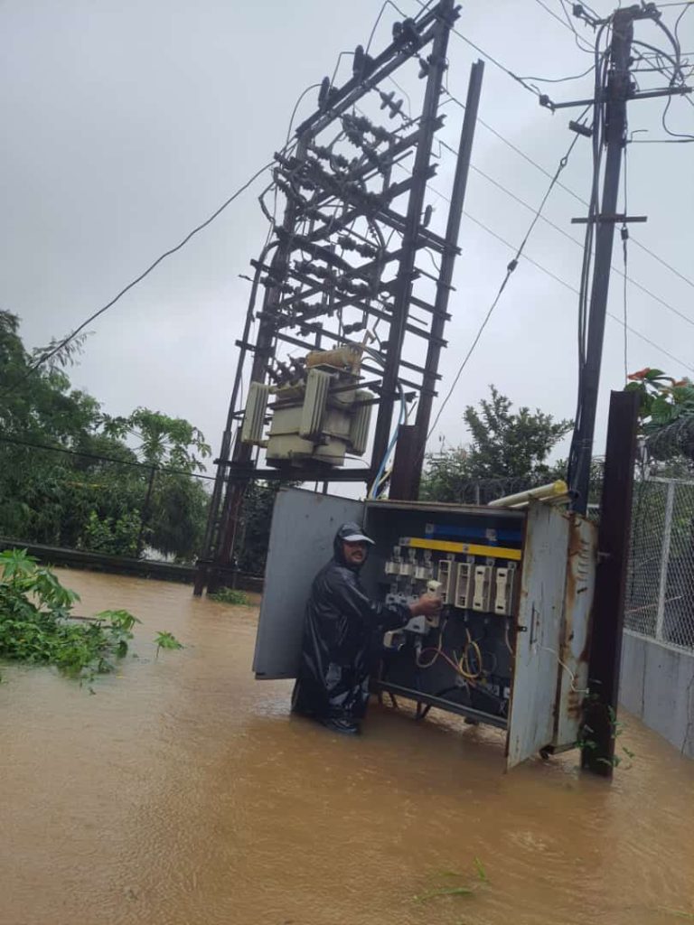 पावसाळ्यामध्ये सुरळीत वीजपुरवठ्यासाठी महावितरणची यंत्रणा सज्ज; अविश्रांत सेवा