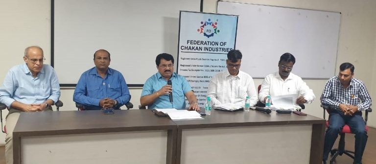 चाकण एमआयडीसीमधील वीजपुरवठ्याचे प्रश्न प्राधान्याने सोडविणार