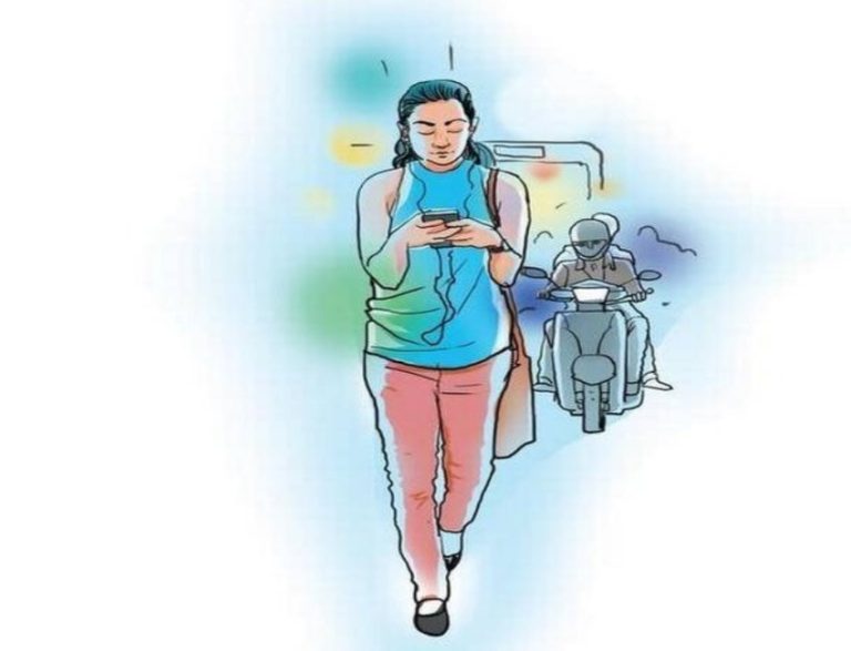 तरुणीला रस्त्यात अडवून तिला किस करण्याचा प्रयत्न,महमंदवाडीच्या भुरट्याला अटक
