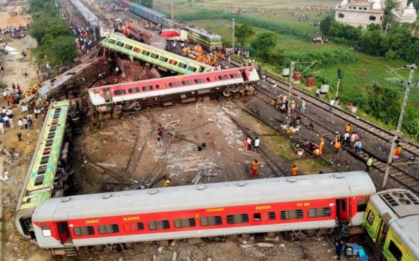 ओडिशात रेल्वे अपघातात 238 ठार, 900 हून अधिक जखमी; एक दिवसाचा राजकीय दुखवटा