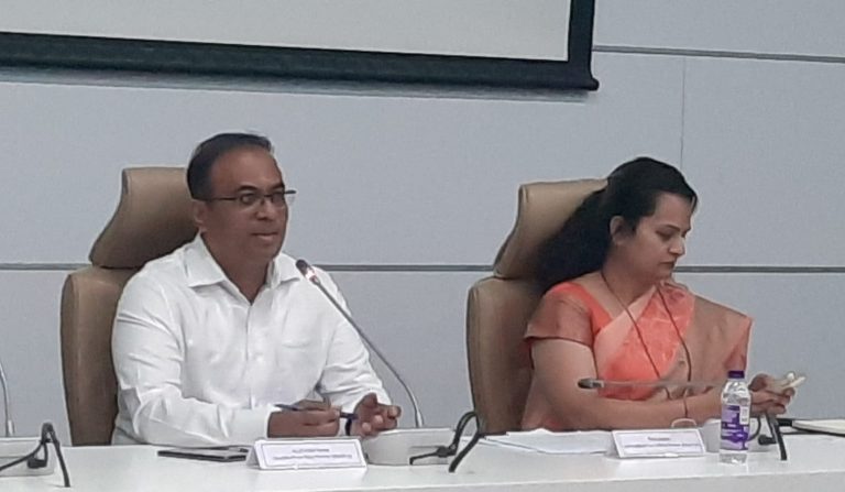 मतदार याद्या बारकाईने अद्ययावत करा- जिल्हाधिकारी