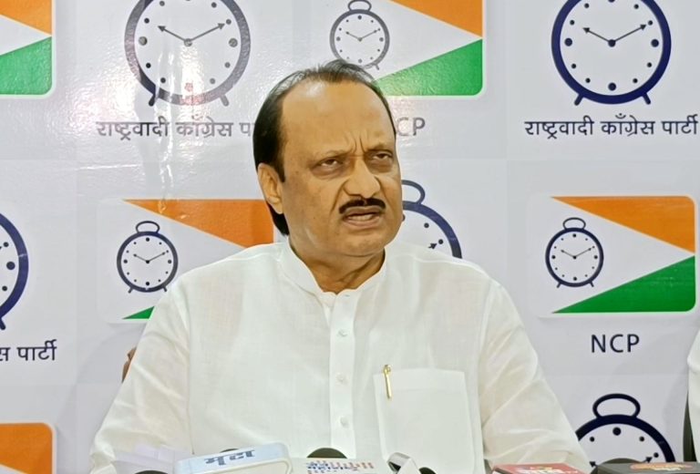 आज मुंबईत राष्ट्रवादीच्या आमदारांची तातडीने बोलावली बैठक