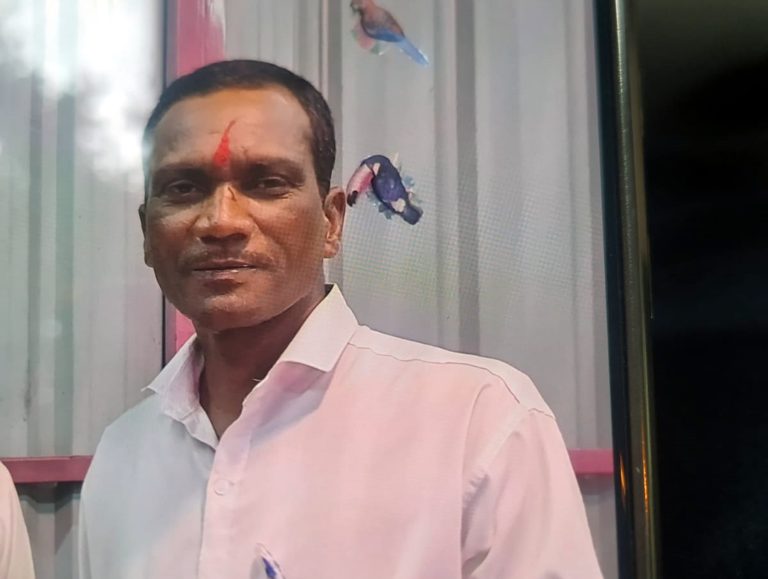रस्त्यासाठी आत्मदहन केलेल्या चर्मकार कार्यकर्त्याच्या मृत्युनंतर राष्ट्रीय चर्मकार महासंघ आक्रमक,मृतदेह घेण्यास नकार :बारामतीतील घटना