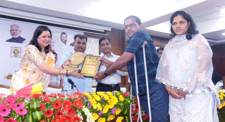 गुणवत्तापूर्ण कामाला प्राधान्य द्यावे –सार्वजनिक बांधकाम मंत्री रवींद्र चव्हाण यांचे आवाहन