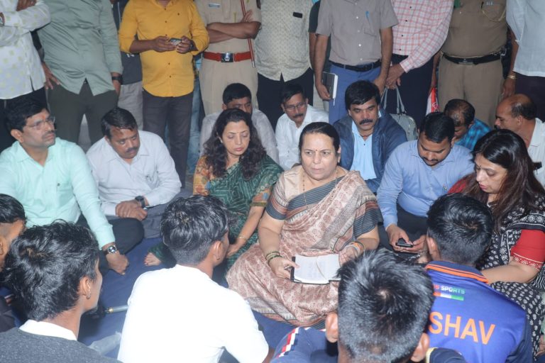 इरशाळवाडी दुर्घटनाग्रस्तांचे पुनर्वसन लवकर व्हावे यासाठी प्रयत्न करणार – विधानपरिषद उपसभापती डॉ.नीलम गोऱ्हे