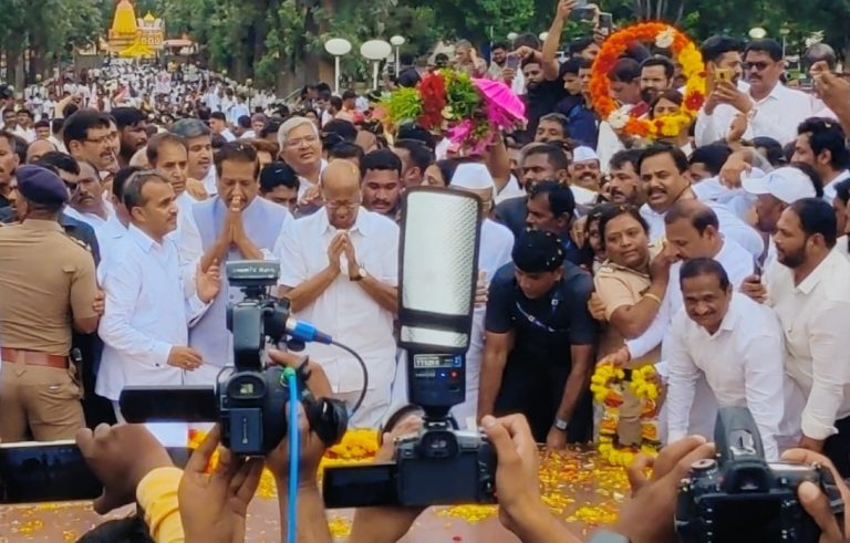 शरद पवारांनी रणशिंग फुंकलं,म्हणाले ,त्यांना योग्य जागा दाखवणार