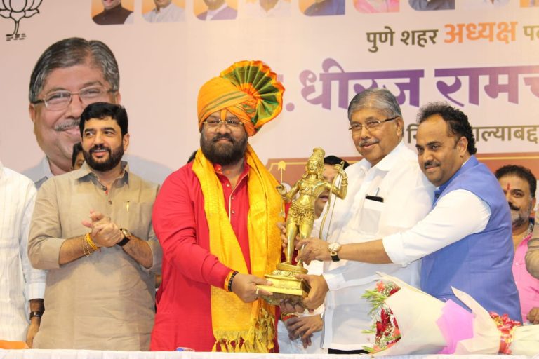 महापालिका आयुक्त काम करणार नसतील तर त्यांना बदलावे लागेल – माजी खासदार संजय काकडे यांनी दिले संकेत