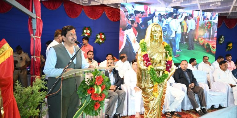 राजमाता जिजाऊ युवती स्वसंरक्षण प्रशिक्षण कार्यक्रमाचे महिला व बाल विकास मंत्री मंगल प्रभात लोढा यांच्या हस्ते राज्यस्तरीय उद्घाटन