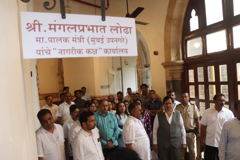 पालकमंत्री मंगलप्रभात लोढांनी मुंबई महापालिकेत नागरी सुविधा कक्ष सुरू केल्यावर ते म्हणाले ..विरोधकांना पोटशूळ