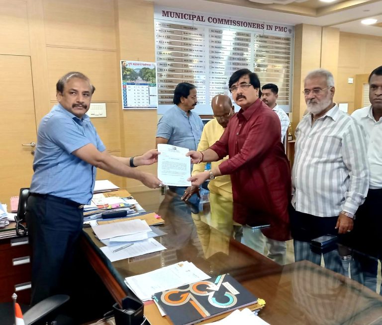 ‘खड्डे आणि पावसाळी कामांसाठी विशेष पथके नेमा’,शिवसृष्टी आणि भिडे वाड्याच्या कामाला गती द्या ..दीपक मानकर