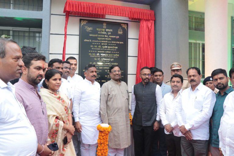 देशातील सर्वोत्तम वन्यप्राणी उपचार केंद्र बनविण्यासाठी प्रयत्न करा-सुधीर मुनगंटीवार