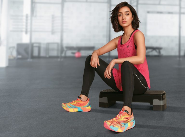 स्वस्थ मन स्वस्थ शरीर या संदेशाचा प्रसार करण्यासाठी ASICS ने श्रद्धा कपूरला त्यांची ब्रँड अॅम्बेसेडर म्हणून केले घोषित