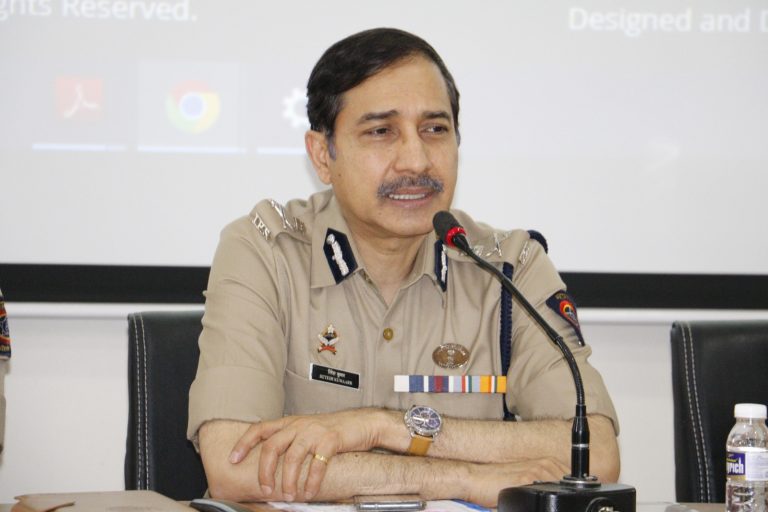 सुरक्षित वाहतूकीसाठी स्कूल बस नियमावलीचे काटेकोर पालन व्हावे- पोलीस आयुक्त रितेश कुमार