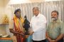 मुख्यमंत्री शिंदेंनी सहकुटुंब घेतली PM मोदींची भेट, म्हणाले- राजकीय नव्हे तर केवळ विकासकामांबाबत चर्चा