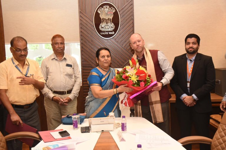 नेदरलँड्सचे कार्यकारी महावाणिज्यदूत चिअरी हेल्डन यांनी घेतली उप सभापती डॉ. नीलम गोऱ्हे यांची सदिच्छा भेट