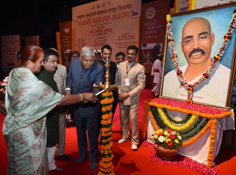 लोकशाहीची मंदिरे अप्रत्यक्षपणे उद्ध्वस्त केली जात आहेत – उपराष्ट्रपती
