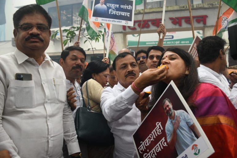 राहुल गांधींची खासदारकी बहाल केल्याने देशातील जनतेच्या आशा पल्लवीत.