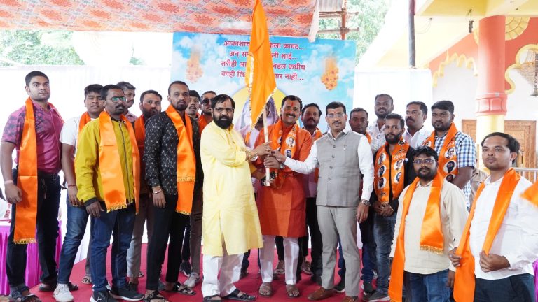 मकरंद केदारी यांचा शिंदेंच्या शिवसेनेत प्रवेश