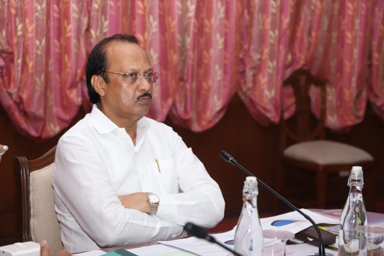 अधिकाऱ्यांनी करचोरी रोखून महसुलवाढीवर भर द्यावा-उपमुख्यमंत्री तथा अर्थमंत्री अजित पवार