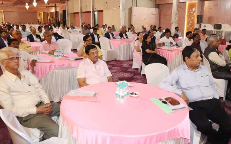देशाच्या आर्थिक विकासात सहकारी बँकांचे योगदान महत्त्वाचे 