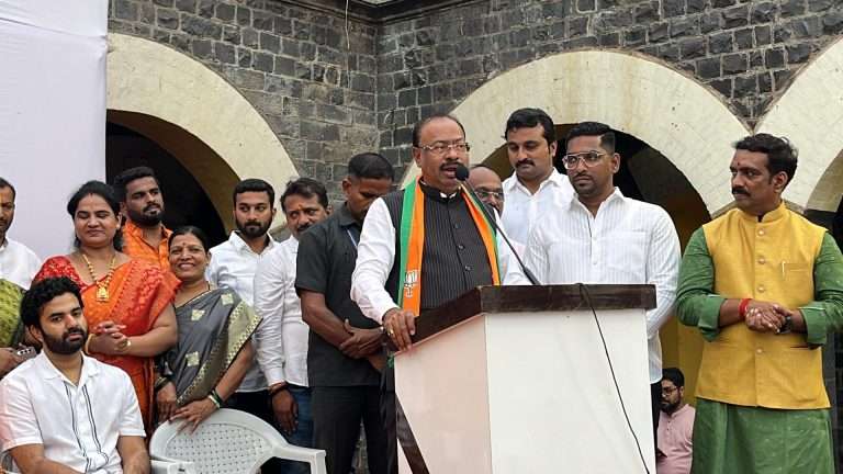 ‘सेल्फि विथ मेरी माटी’ विश्वविक्रम शहीदांना समर्पित- चंद्रशेखर बावनकुळे
