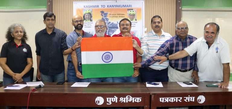 चार ज्येष्ठ तरुणांची काश्मीर ते कन्याकुमारी सायकल यात्रा