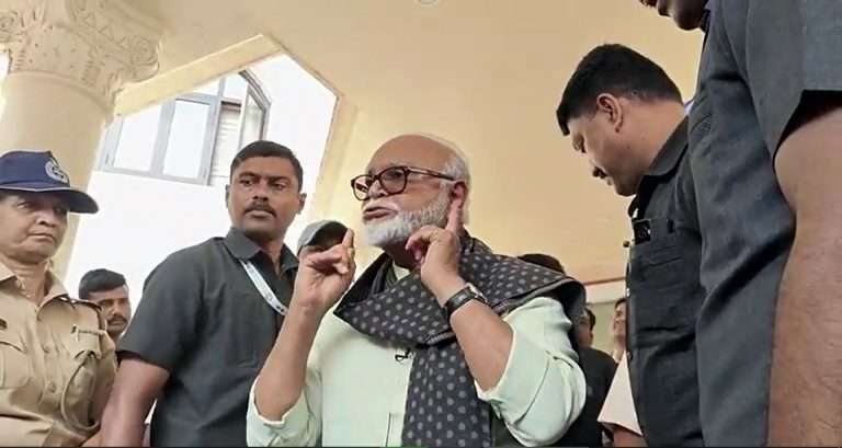 शिंदे समितीचे काम आता संपलेले आहे:अहवाल मान्य करणार नाही, सरसकट मराठा आरक्षणाविरोधात छगन भुजबळांचा आक्रमक पवित्रा
