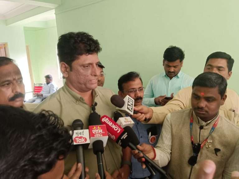 बेरोजगारीबाबत त्यांचा राग समजून घ्या; त्यांच्यावर अतिरेक्याचा शिक्का मारू नका :हिंदू महासंघाची मागणी