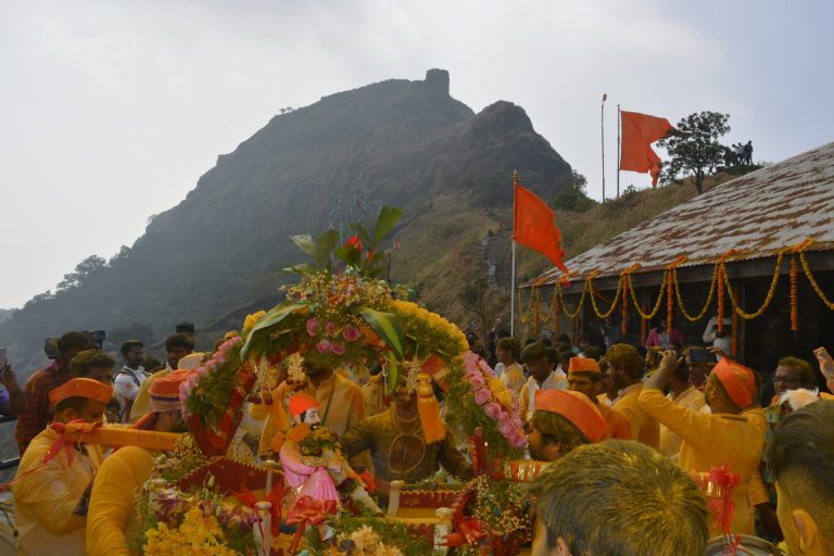राजगडावर ‘आग्य्राहून सुटका स्मृतिदिन’ उत्साहात साजरा