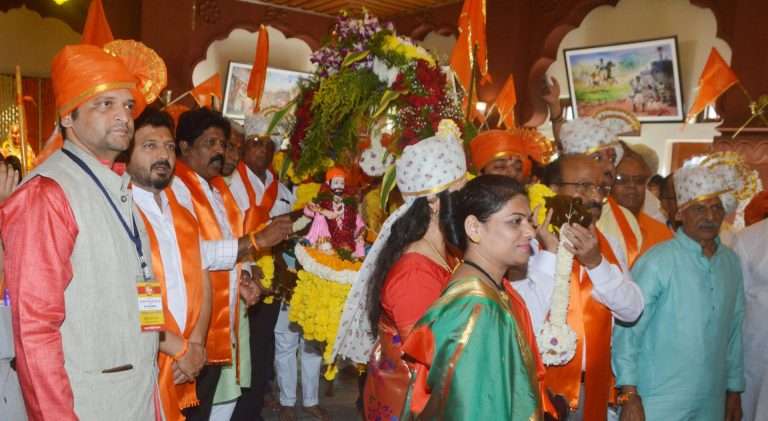 ‘आग्य्राहून सुटका’ स्मृतिदिनानिमित्त पुण्यात लाक्षणिक पालखी प्रस्थान सोहळा उत्साहात साजरा 