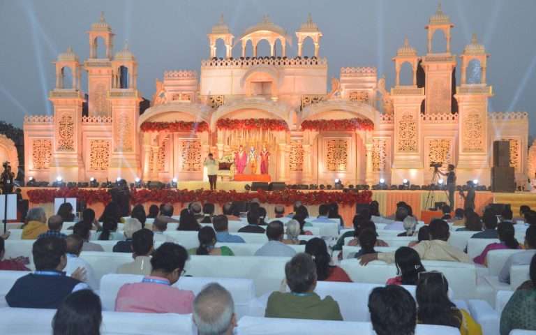 कलियुगातील संशयाला दूर करणारी ‘रामकथा’ – कवी डॉ. कुमार विश्वास