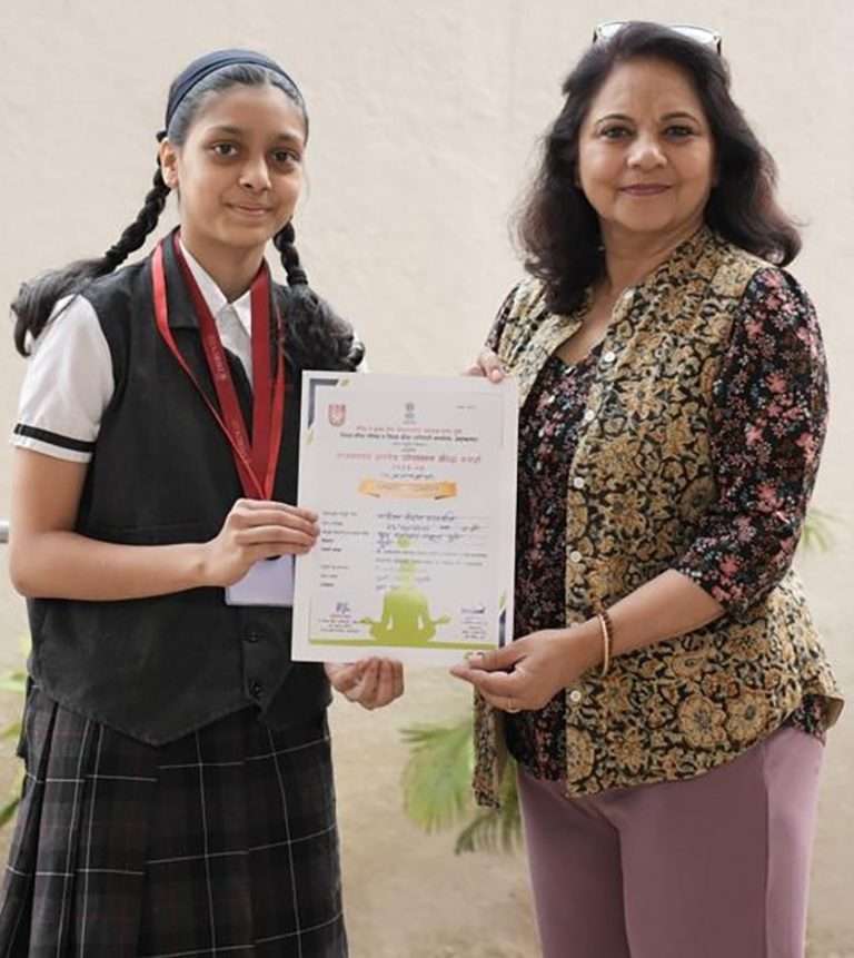रिदमिक योगासन स्पर्धेत ध्रुव ग्लोबल स्कूलच्या महिका पटवर्धनला सुवर्णपदक