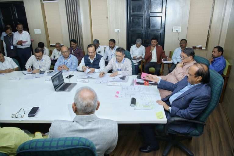 अडचणीतील जिल्हा मध्यवर्ती सहकारी बँकांना सुस्थितीत आणण्यासाठी कठोर पावलं उचला-उपमुख्यमंत्री अजित पवार