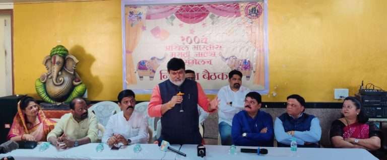 भोईर नगर कामगार कल्याण मैदानावर नाट्य संमेलनाच्या मंडपाचे पूजन