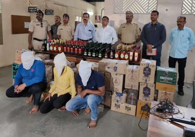 दक्षिण पुण्यात राज्य उत्पादन शुल्क विभागाचे छापे, गोव्याची६ लाखाची दारू पकडली
