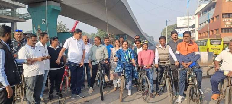 १३८ व्या वर्धापन दिनानिमित्त पुणे काँग्रेसच्या वतीने सायकल रॅली