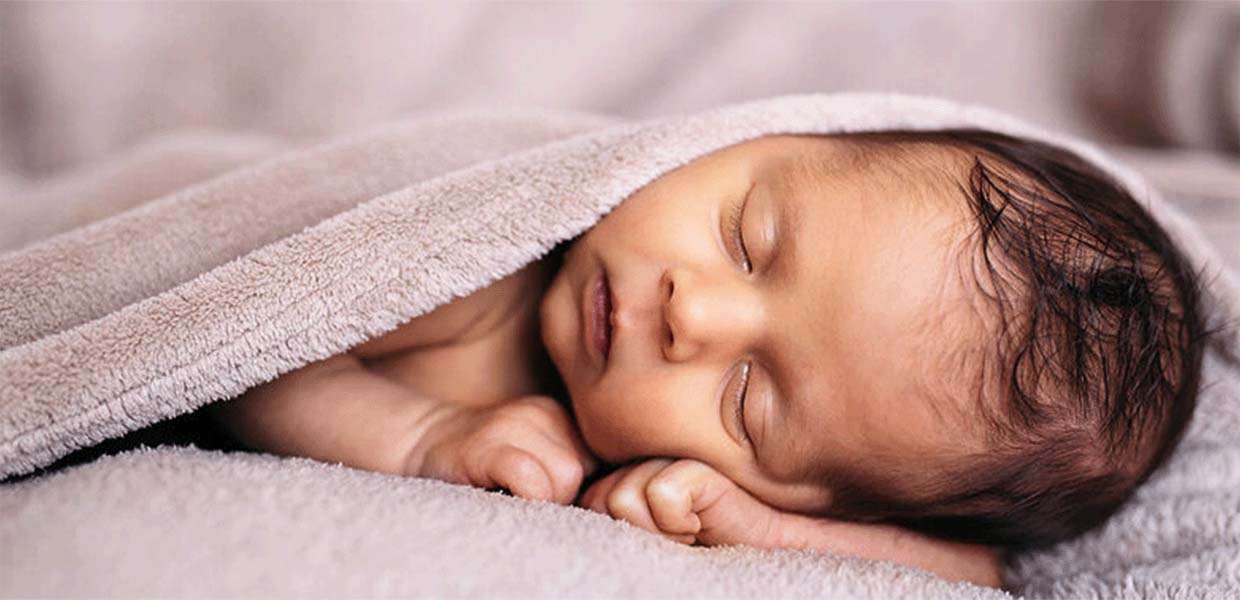 गर्भावस्‍थेच्‍या २५व्‍या आठवड्यात जन्‍मलेल्‍या बाळाचा अद्भुत प्रवास-अहमदनगरहून पुण्यातील सह्याद्रि हॉस्पिटल्समध्ये आणलेल्‍या ७०० ग्रॅम वजन असलेल्‍या बाळाला मिळाले जीवनदान 
