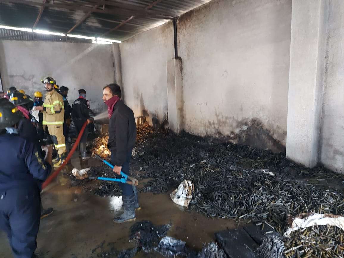 पिंपरी-चिंचवडमध्ये फटाक्याच्या गोदामाला भीषण आग:सहा जणांचा होरपळून मृत्यू; तळवडेमधील घटना