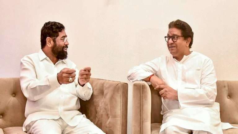 राज ठाकरेंनी आमच्यासोबत यावे:शिंदे गटाच्या नेत्याने पुढे केला हात; राज-शिंदे एकत्र आले तर राजकारणात बॉम्बस्फोट होईल असा दावा