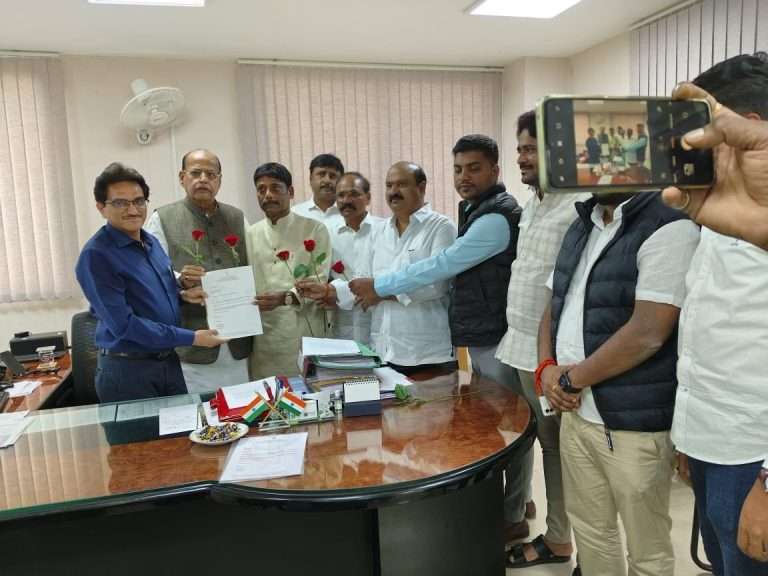 पुणे विमानतळ येथील नूतन टर्मिनल २ पंधरा तारखेपर्यंत सुरू न केल्यास 16 जानेवारी रोजी टर्मिनल उद्घाटन करू -मोहन जोशी
