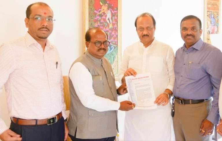 डिजिटल मिडियाच्या कोल्हापूर अधिवेशनात अजितदादांची प्रकट मुलाखत होणार; २९ जानेवारीला कणेरी मठ, कोल्हापूर येथे अधिवेशन